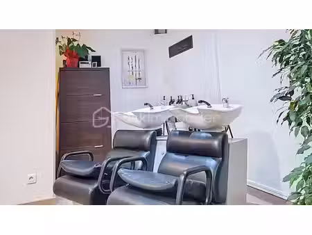 vente locaux professionnels à soissons (02200)  62 000 €