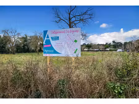 achat terrain 653m²