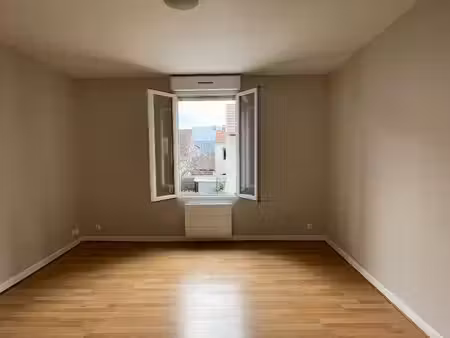 location appartement 2 pièces  29.01m²  gennevilliers