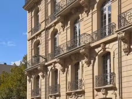 location bureaux 2 251 m²