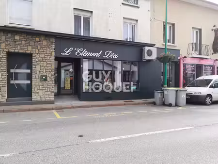 local commercial de 74 m² ? entièrement rénové