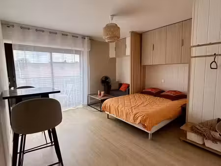 studio meublé toutes charges comprises
