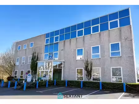 vente locaux professionnels 0 pièces 845 m² à ferney-voltaire (01210)  4 300 000 €