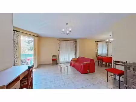 location appartement 4 pièces 962 m² à caluire-et-cuire (69300)
