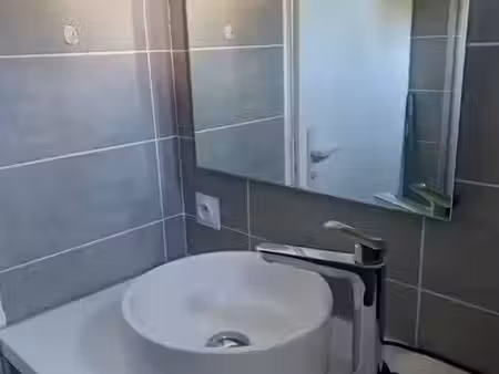 location appartement 1 pièce 18 m² à saint-égrève (38120)