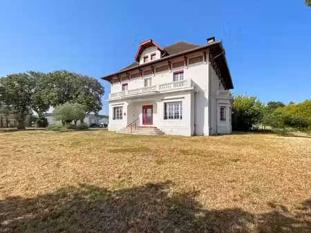 vente maison 9 pièces 230 m² rion-des-landes (40370)