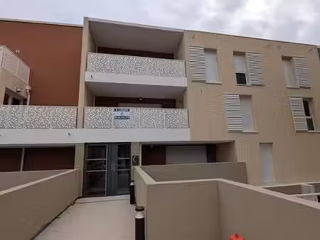 location appartement 3 pièces 65m² istres 13800