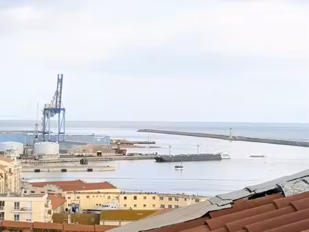 maison de ville avec vue mer et terrasse quartier haut