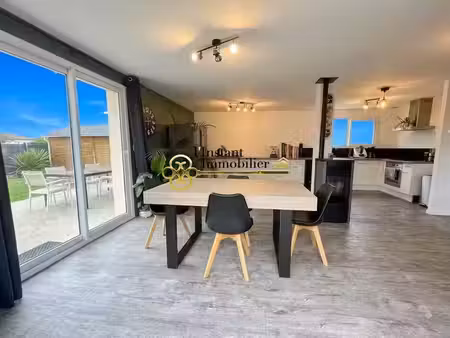 vente maison 4 pièces 87 m² à trézilidé (29440)  240 000 €