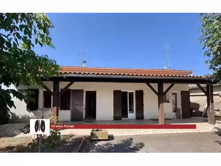 maison individuelle avec deux logements indépendants sur une parcelle de 1 265 m²