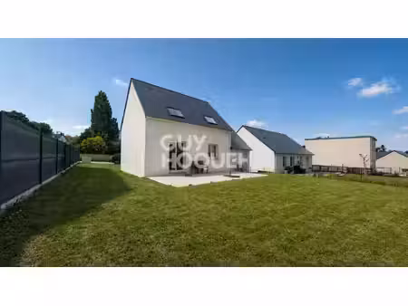 maison dans le centre bourg de sérent - réf 7069