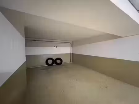 location parking 15 m² à paris 16ème (75016)  265 €