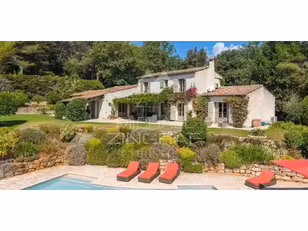 villa avec piscine en bord de mer la colle-sur-loup (06)