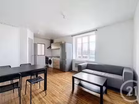 location appartement 3 pièces meublé à bégard (22140) : à louer 3 pièces meublé / 41m² bég