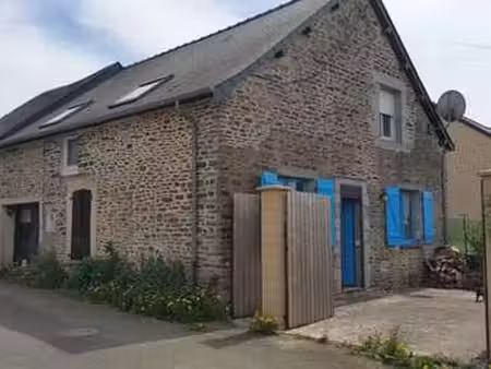 location maison à saint-cyr-en-pail (53140) : à louer / 89m² saint-cyr-en-pail