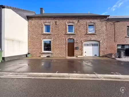 maison avec fort potentiel – 3 chambres  jardin et nombreus…