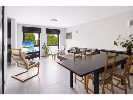 duplex spacieux à deux pas de toutes les commodités