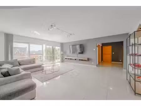 appartement spacieux et moderne avec balcon - peb a