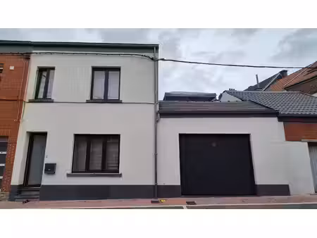 maison 2 chambres + garage et terrasse entièrement rénovée