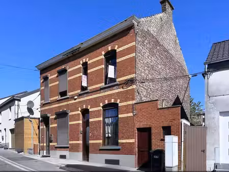 belle maison 3 façades - 3 chambres et jardin