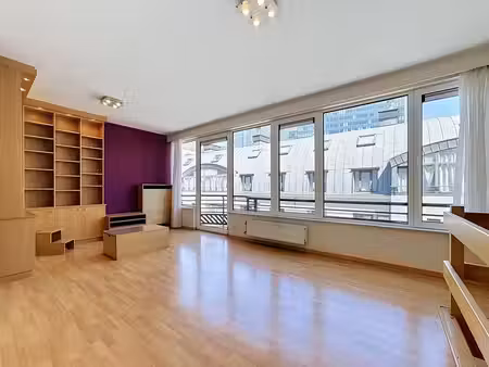 duplex 1 chambre et 2 balcons