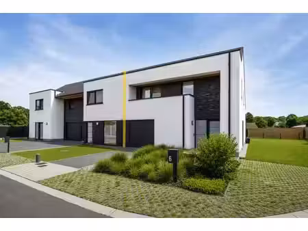 recente energiezuinige halfopen woning met 4 slaapkamers ...