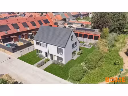 stijlvolle energiezuinige nieuwbouwwoning met 3 slaapkame...