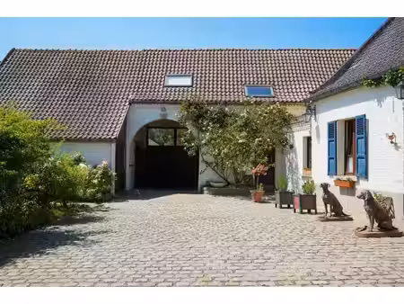 fermette à vendre avec terrasse et jardin   houtaing (vbe57833)
