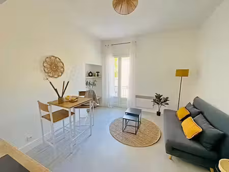 location appartement 1 pièce 18.73 m² à sénas (13560)  545 €