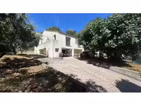 location villa 4 pièces 77 m² à fuveau (13710)  1 600 €