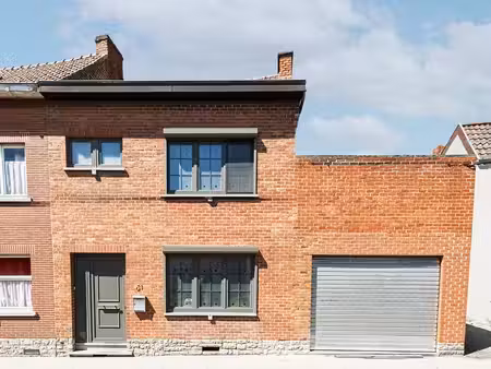 maison 3 chambres avec garage et jardin!