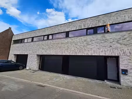 maison à louer à vucht € 1.600 (lr4g6) - orange immo | zimmo