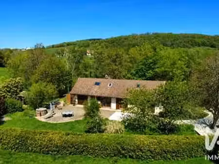 vente maison à saint-genix-sur-guiers (73240) : à vendre / 146m² saint-genix-sur-guiers