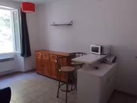 location appartement 2 pièces meublé à forcalqueiret (83136) : à louer 2 pièces meublé / 2