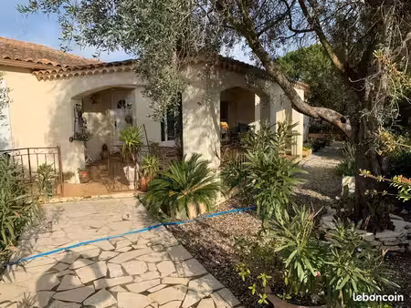 maison avec grand jardin