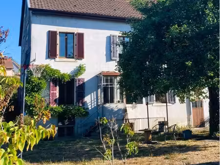 maison village