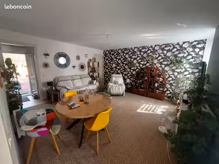 location t3 en duplex 85m2 avec extérieur