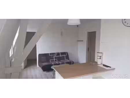 grand studio à louer