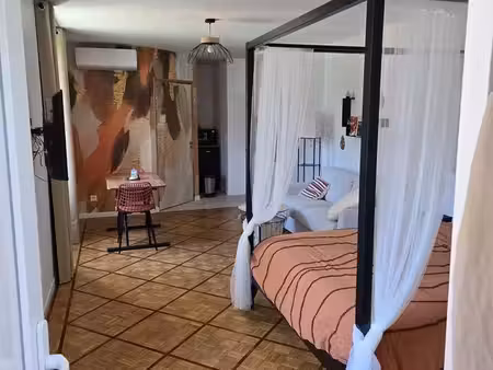 grand studio meublé – location temporaire – saint-jean-de-maurienne- 200m gare