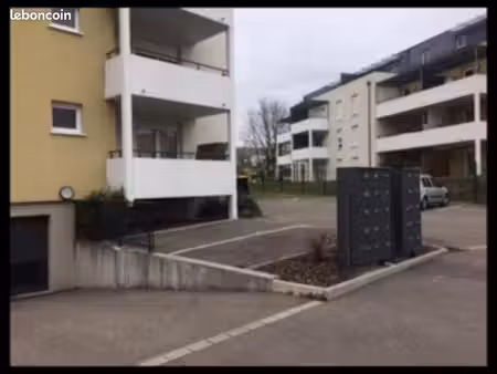 studio 1 pièce 30 m²