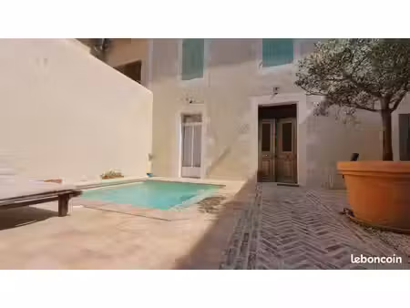 magnifique maison de village t4 meublé - piscine - pierres - bollène centre