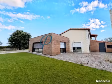maison 5 pièces 136 m²