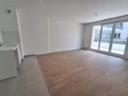 location appartement 3 pièces 60 m² à eragny sur oise (95610)  1 182 €