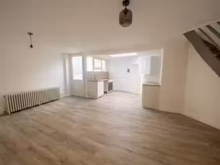 location appartement 4 pièces 87 m² à roubaix (59100)  1 000 €