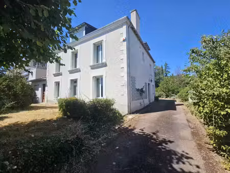 vente maison 11 pièces 330 m² poitiers (86000)