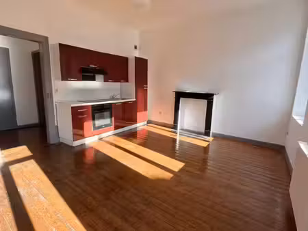 location appartement 3 pièces 59 m² à avesnes-le-comte (62810)