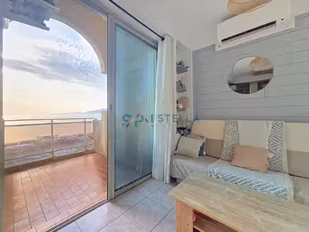t2 en duplex  vue sur les sanguinaires et plage à pied !
