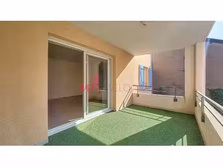 vourles – centre village - t4 3 chambres - 91m² environ avec terrasse