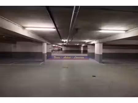 box en sous-sol sécurisé à louer !