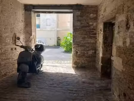 vente garage et parking à nantes (44000) : à vendre / 24m² nantes